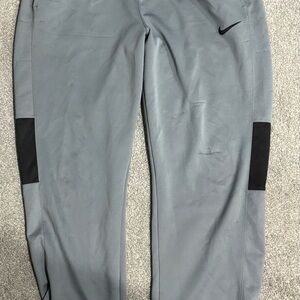 Nike Men's Gray Joggers with Black Accents
